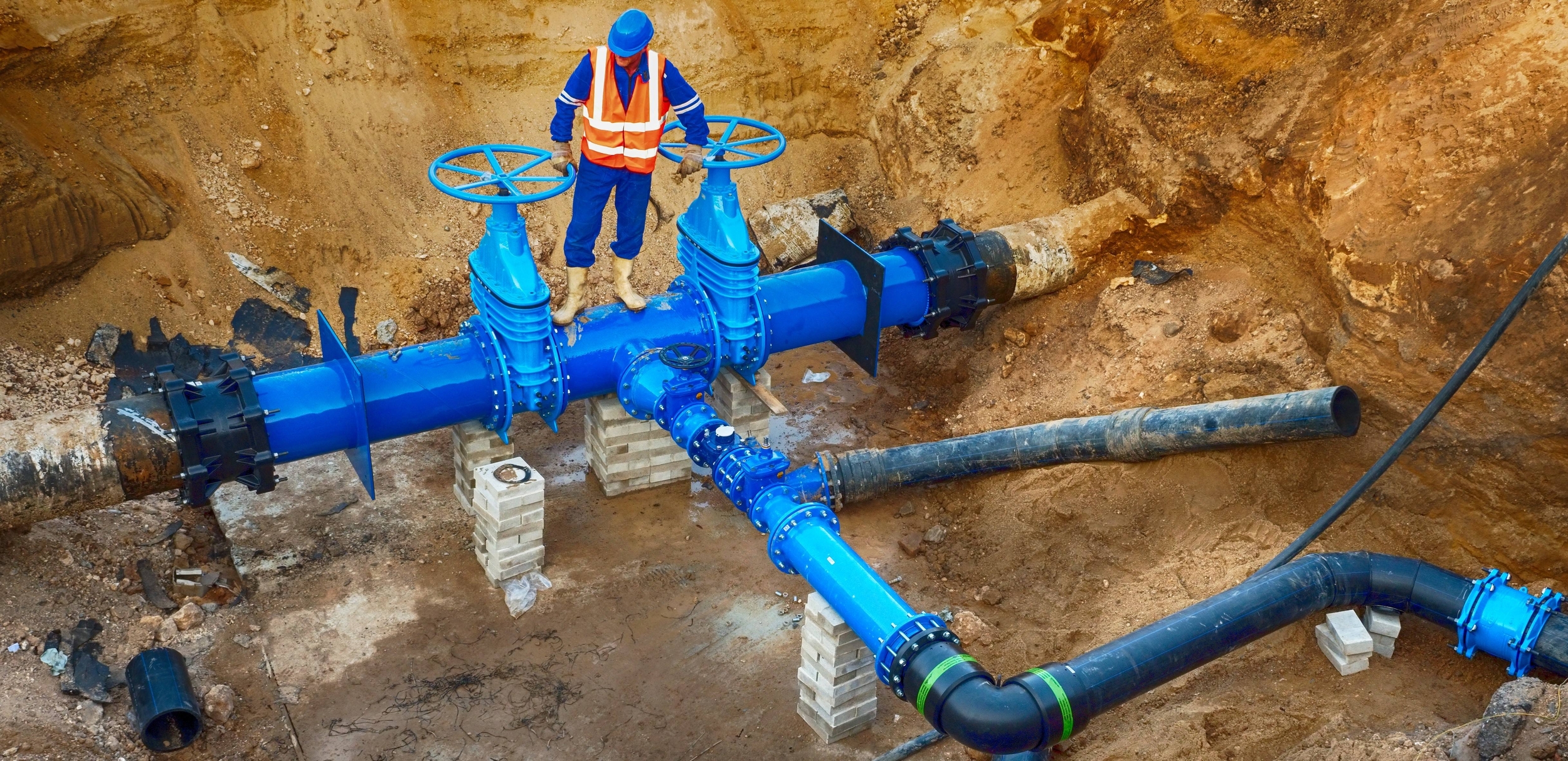 Immagine: Lavori operaio rete valvole