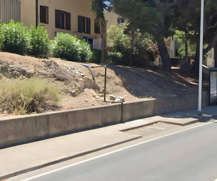 CAGLIARI: PERDITA IN VIALE SANT’ELIA IN UN TUBO VOLANTE DEL CONDOMINIO